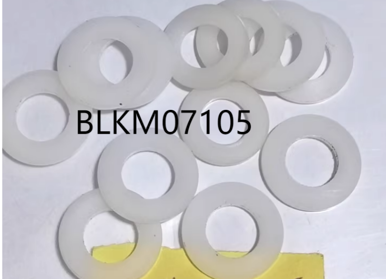BLKMO7105
